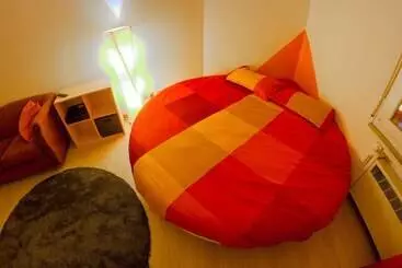 پانسیون 4roomz