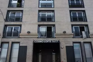 هتل آپارتمان The Cosmo Lofts