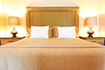 Мотель Blue Lakes Inn & Extended Stay