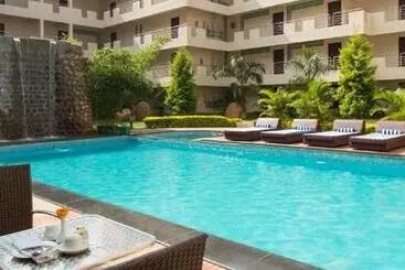 Resort Sterling Yelagiri