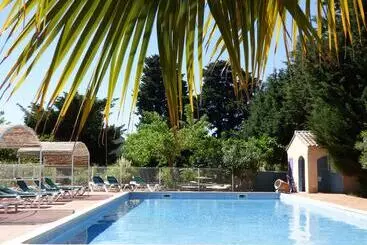 هتل آپارتمان Le Gîte Du Festival Sud Aqua   Avignon Tgv