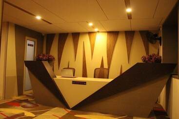 Zip By Spree Hotels Surat