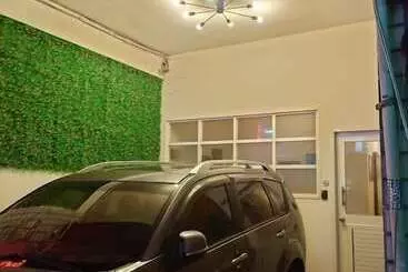 تختخواب و صبحانه Train Hostel