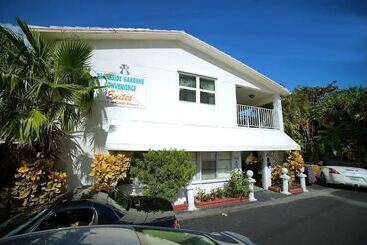 Otel Beachside Gardens Apartments By Lowkl