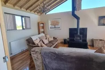 Immaculate 4 Bed Private Luxury Lodge Near York