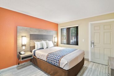 Motel Anthony S On The Beach