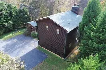 Mökkimajoitus Paw Prints