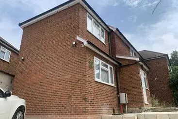 Majatalo Wagtail Way Kent