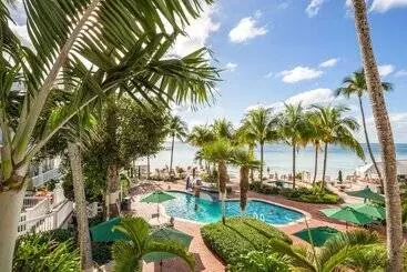 ホテル Coconut Beach Resort