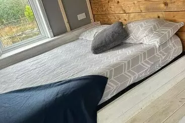 Landhus Large Glamping Hut   Riverview 13