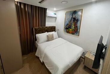 Thapunchline Apartments & Hotels