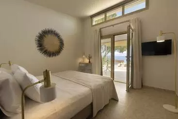 تختخواب و صبحانه Villa Aura Loutraki