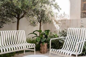 호텔 Meem Townhouse