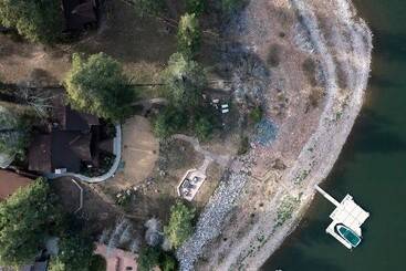 茅舍 Shoreline Lakehouse By Avantstay Majestic Lakefront Cabin W/ Hot Tub & Fire Pit!