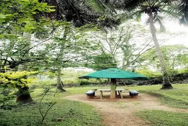 Hotelli Jungle Paradise Farm & Guest House