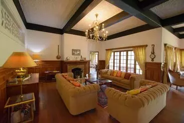 هتل Governor's Mansion