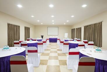 منتجع Sterling Corbett