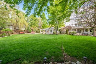 Bed & Breakfast Munson Mountain Estates