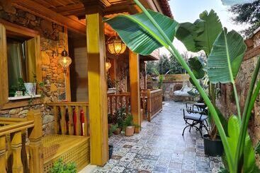 Hotel Amber Suites Akyaka +6