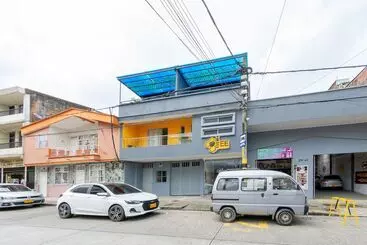 ホテル Ayenda Bee