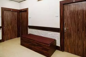 Hotel Goroomgo Mayur Jabalpur
