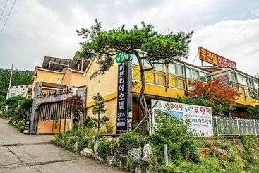 Motel Pocheon Atelier Drivein