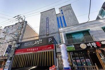 Motel Pyeongtaek May