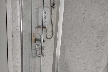 بنسيون Follion Lodge