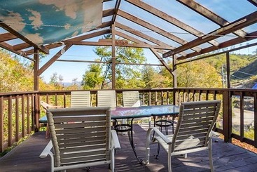 Pyeongchang Rocca And Delfino Pension