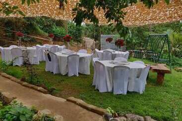 Hotel Anabas River Cottages