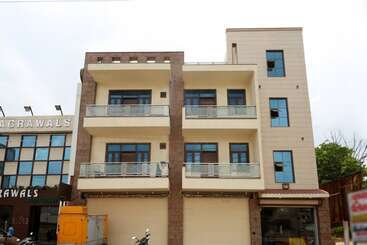 Hotell Goroomgo Pushpa Palace Mathura