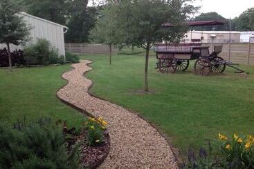 Motel The Ranch Suites