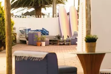 Hospedium República Surf House Hostel