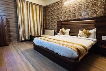 The Etiler Hotel , Katra