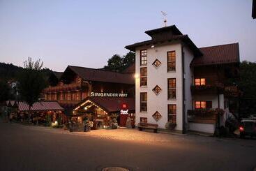Hotel Mariandl   Singender Wirt