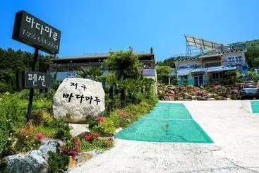 Geojedo Badamaru Pension
