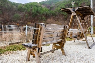 Pocheon Lemon Tree Pension