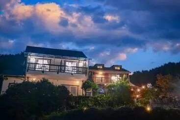 Yangyang Water Sol Valley Pension