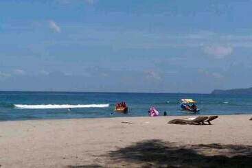 پانسیون Hidden Diamond