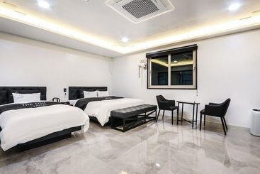 Yeongam The Soo Self Checkin Motel