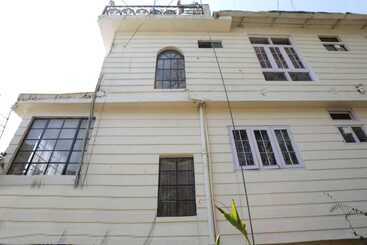 Hotell Goroomgo Deluxe Ankur Lake View Nainital