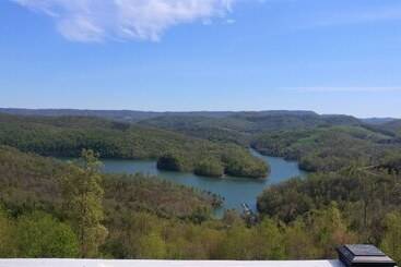 קוטג'' Oaklynn`s Oasis