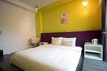 تختخواب و صبحانه Silimu Hostel