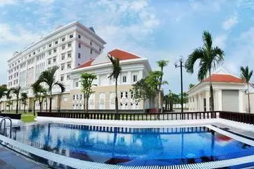Ban Thach Riverside Hotel & Resort