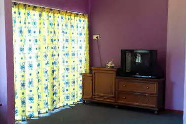 Hotel Dj Holiday Resort