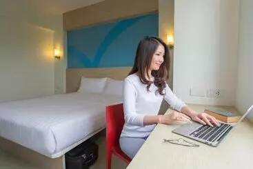 Отель Hop Inn Sa Kaeo