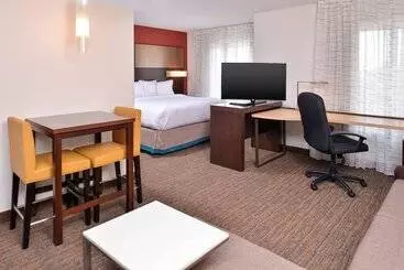בית מלון כפרי Residence Inn By Marriott Cedar Rapids South
