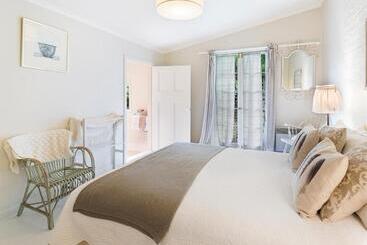 호텔 The Red Feather Inn