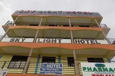 هتل Sky Light