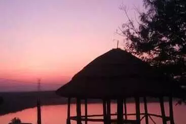 Tembo Safari Lodge